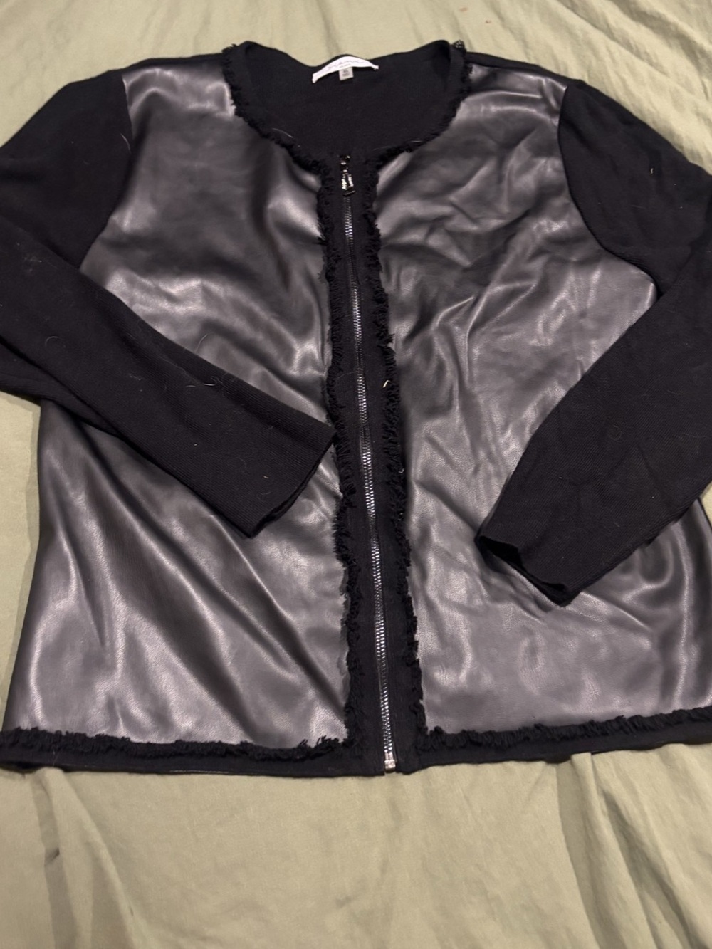 Sioni Milano Black pleather Zip Front Top Size XL